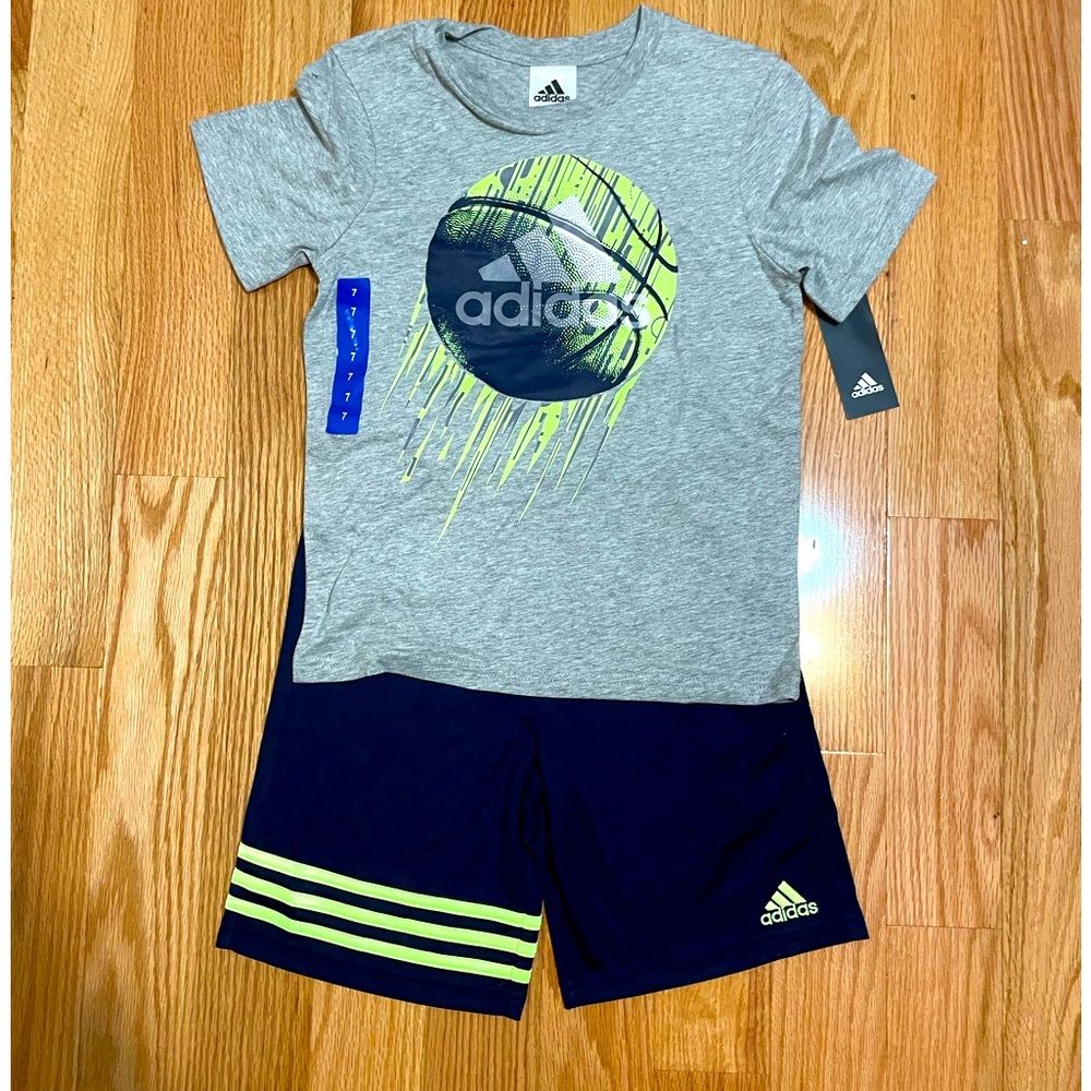 Adidas Boys T-shirt and Shorts Set NWT Size 7